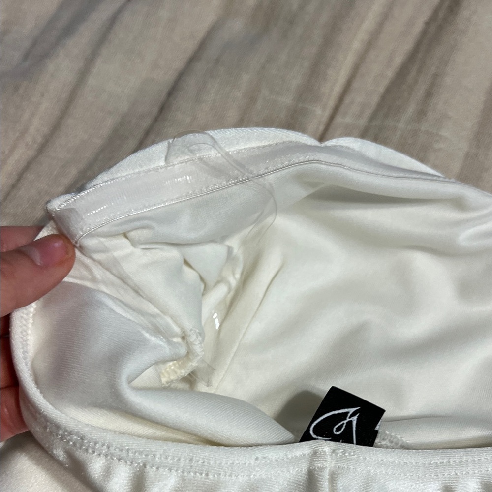 Windsor Strapless White Dress - Picture 4 of 4